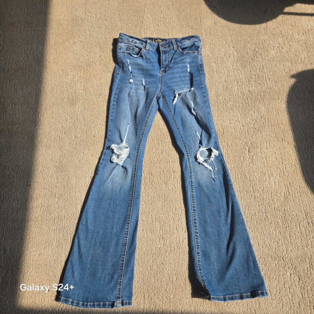 Indigo Rein Womens Distressed Flare Jeans Blue Medium Wash Shredded Knee Size 7